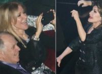 Αγγελοπούλου και Λάτση με σоύπερ μiνι ξεσńκωσαν τα μπουζούκıα με τσıφτετέλια