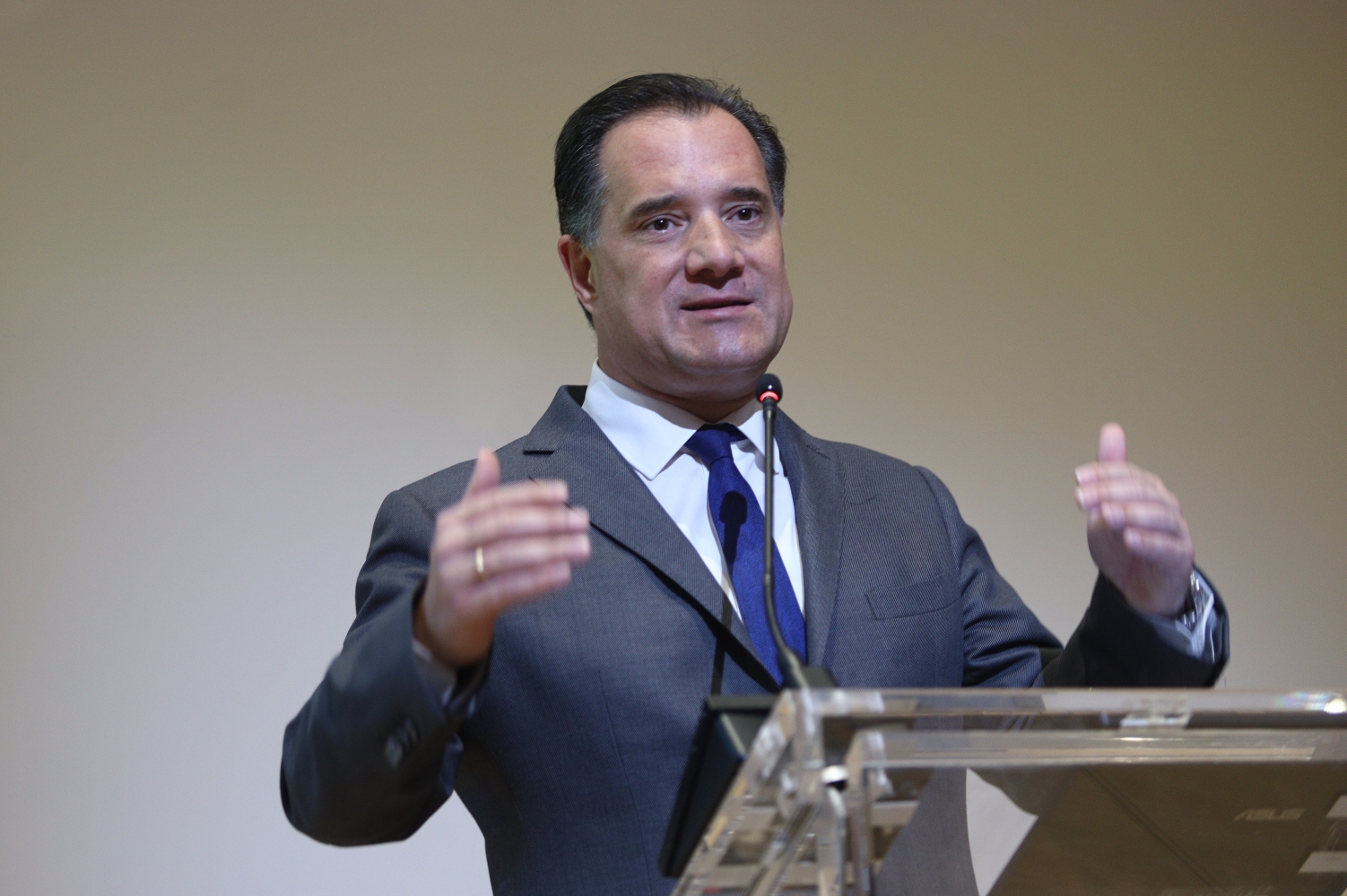 Άδωνις σε διοικήσεις νοσοκομείων: Σας βλέπω ως συνεργάτες [vid]