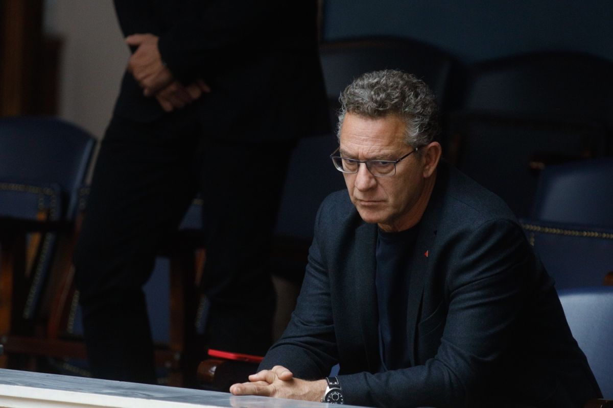 Αρβανίτης: Η Ακρίτα είναι εκλεγμένη βουλευτής, ο Καρανίκας είναι πολίτης