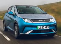 Πώς η κινεζική BYD νίκησε την Tesla στο δικό της παιχνίδι