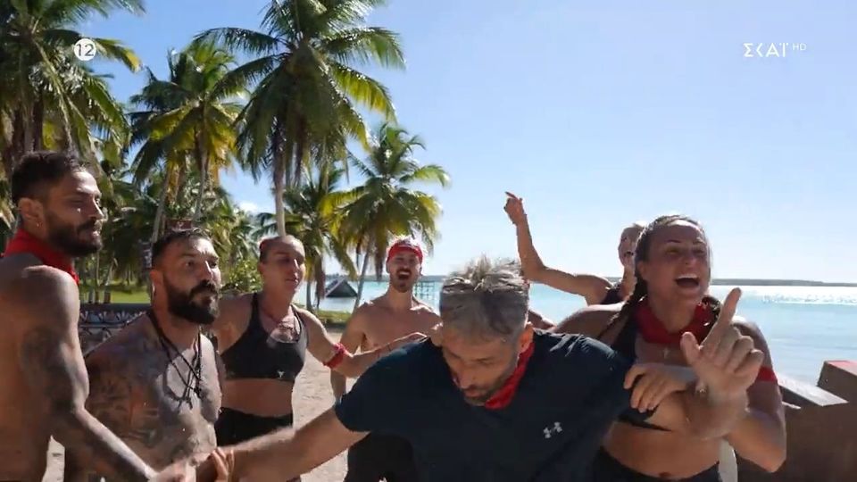 Survivor 2024: Σε έκσταση οι Κόκκινοι – «Γεια σου Παππά, Παππά, φιλάκια ρουφηχτά» [vid]