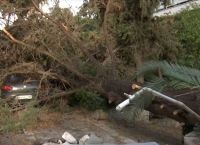Μπουρίνι στην Αττική – Ζημιές από κεραυνό στον Φάρο Ψυχικού