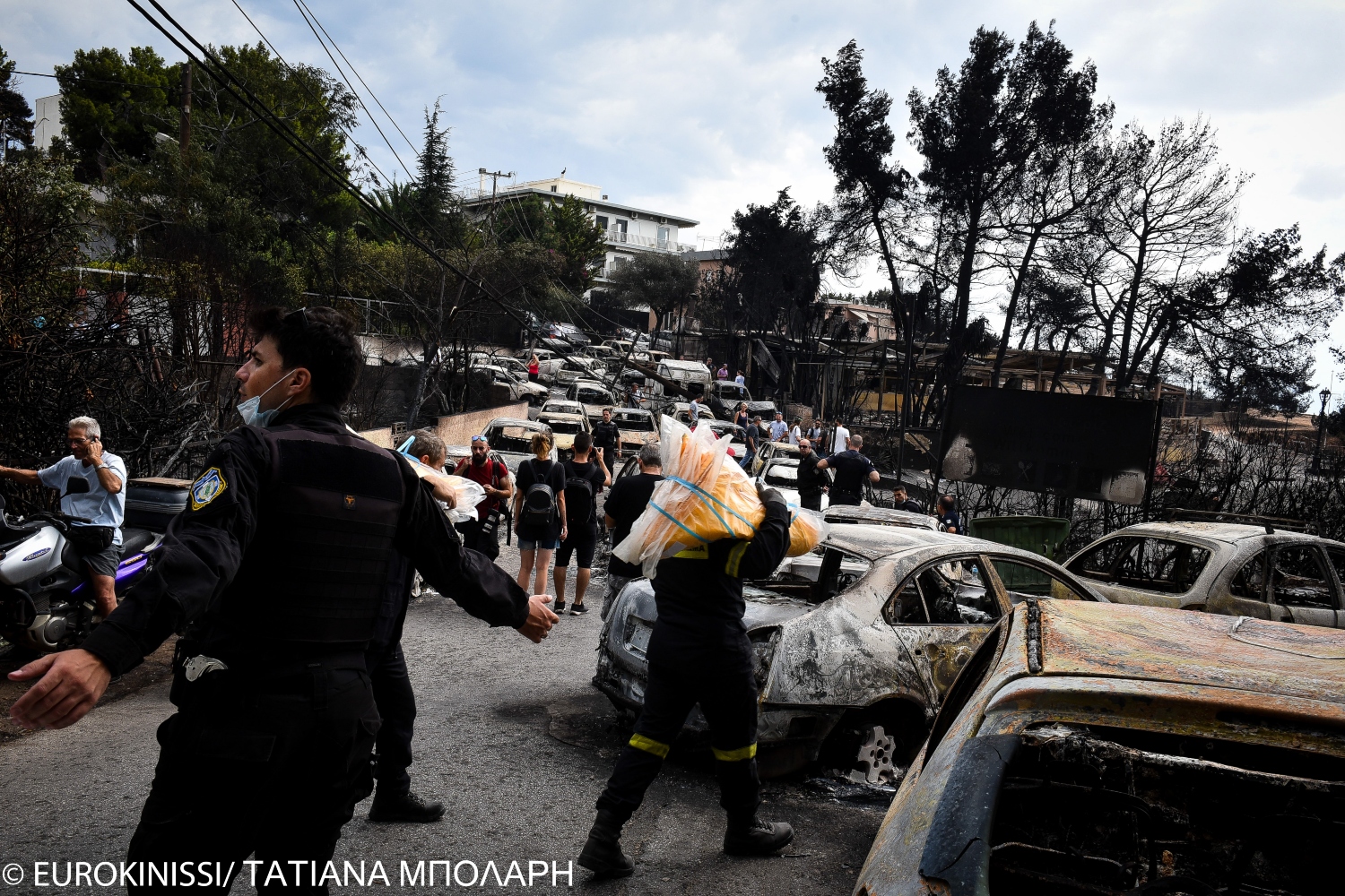 Φωτιά στο Μάτι: “Ζω με τα σημάδια που δεν φεύγουν ποτέ, ψυχικά και σωματικά”