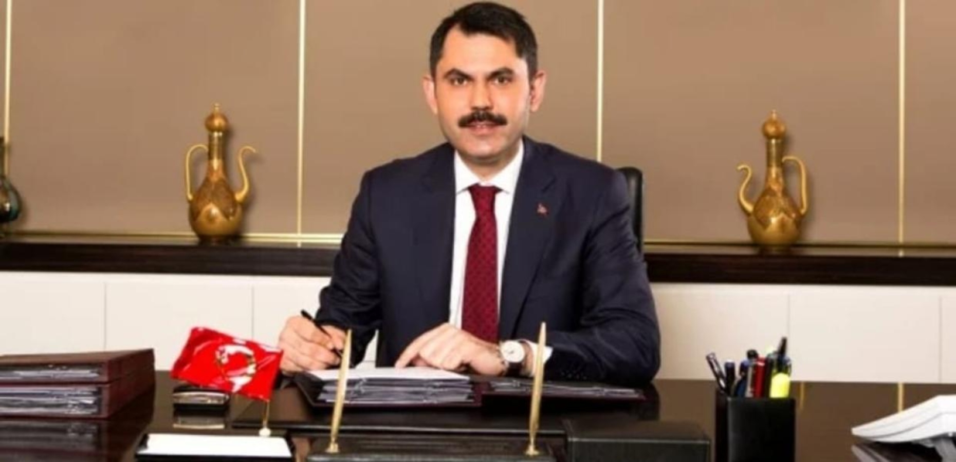Τουρκία: Ο Μουράτ Κουρούμ αντίπαλος του Ιμάμογλου για τον δήμο Κωνσταντινούπολης