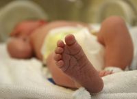 Ημαθία: Κάταγμα κρανίου και πολλαπλές κακώσεις έδειξε η ιατροδικαστική του 6 μηνών βρέφους