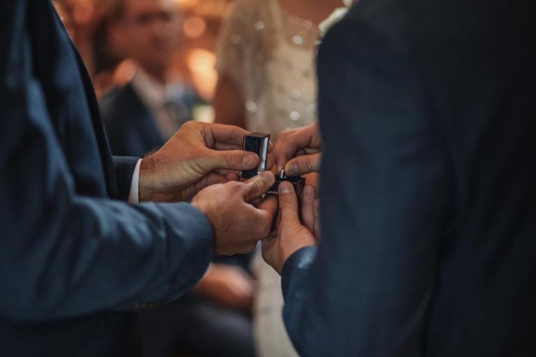 Η πορεία προς την ισότητα με το ν/σ για τον γάμο των ομόφυλων ζευγαριών