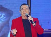 Πανταζής: «Αγαπώ πολύ τις γυναίκες και τις ευχαριστώ που υπάρχουν πρέπει να τις προσέχουμε σαν τα μάτια μας»