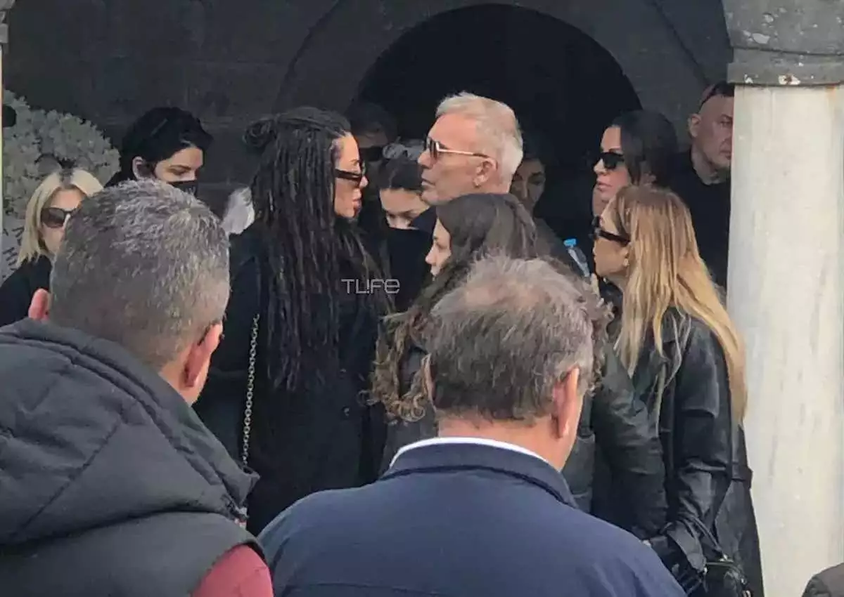 Δίπλα στον αδερφό του θα ταφεί ο Νίκος Ρόκκος [vid]