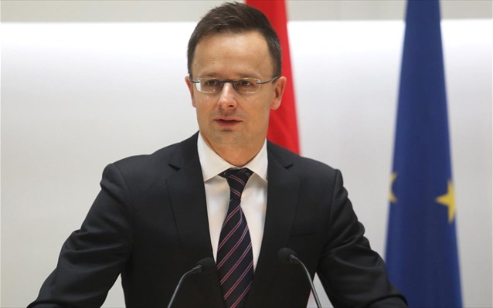 Στην Ουκρανία ο ΥΠΕΞ της Ουγγαρίας για να προετοιμάσει συνάντηση Όρμπαν – Ζελένσκι