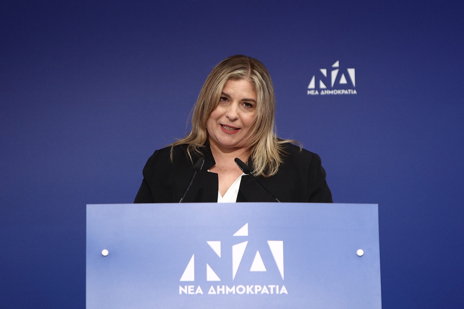 Συρεγγέλα για επιστολική ψήφο: Ο ΣΥΡΙΖΑ δεν μπορεί να παίζει με τους ομογενείς