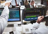 Capital Economics: Κακό «ποδαρικό» έκαναν οι αγορές για το 2024