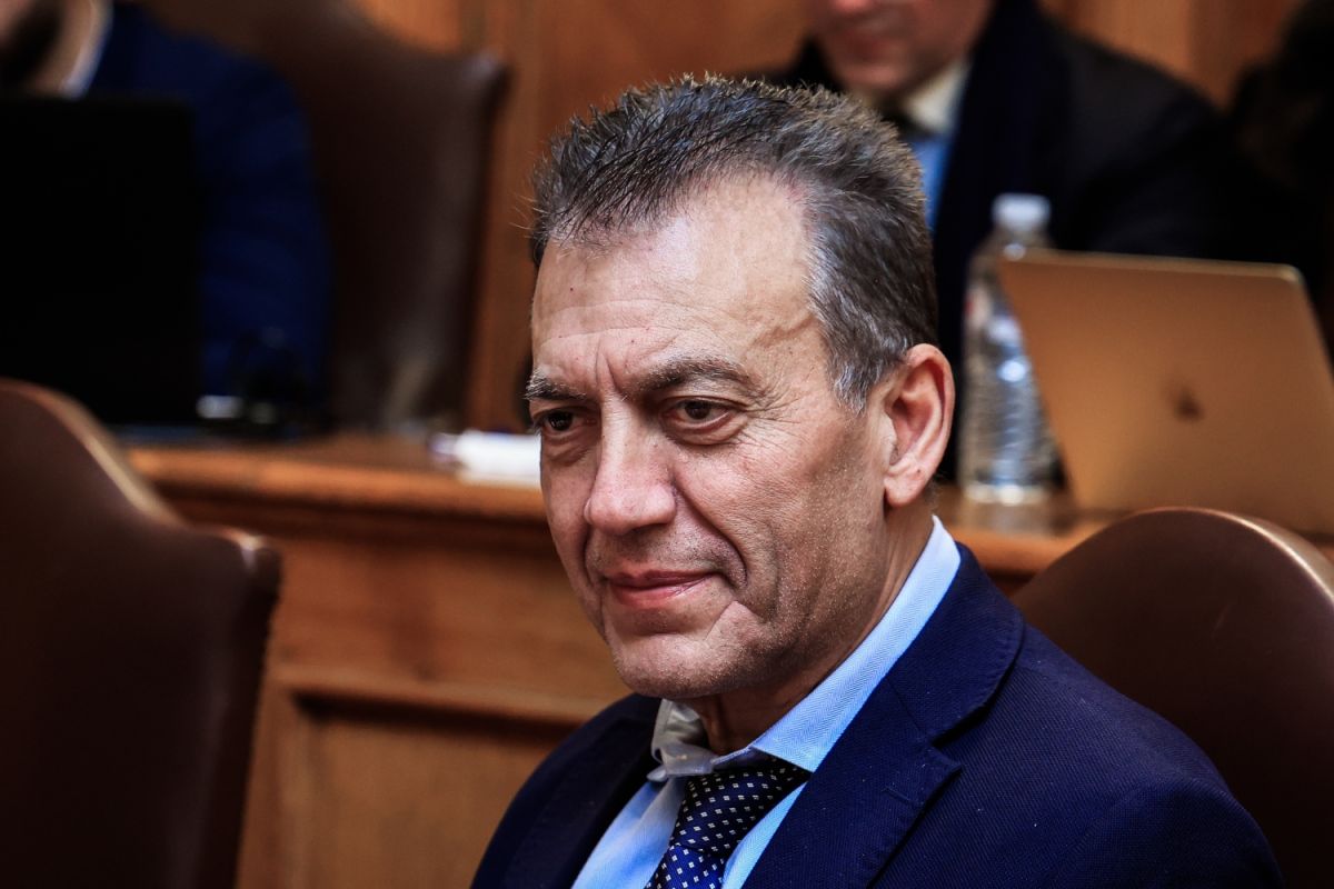 Βρούτσης για την είσοδο στα γήπεδα μέσω του tickets.gov.gr: Θα υπάρξει μεταβατικό στάδιο