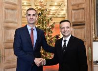 Κόντρα Δούκα με Μπακογιάννη για την ανάπλαση του Λόφου του Στρέφη