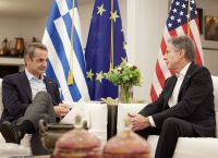 Μητσοτάκης: Καλτσούνια και ρακή κέρασε τον Μπλίνκεν- Συνάντηση αρχηγών στο σπίτι του πρωθυπουργού