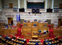 Γάμος ομοφύλων: Κρίσιμο τεστ για τα κόμματα