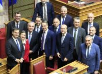 Σήμερα οι αποκαλύψεις για τον γάμο ομόφυλων ζευγαριών