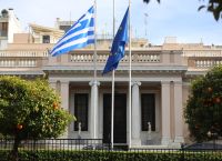 Μαξίμου: “Επιχείρηση πειθούς” και για τους υπουργούς