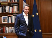 Στο Νταβός με την επενδυτική βαθμίδα στις αποσκευές