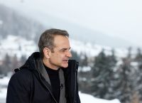 Μητσοτάκης σε Bloomberg: Τον Φεβρουάριο ο νόμος για τα ομόφυλα