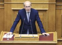 Ελάχιστος φόρος στις πολυεθνικές και αιγιαλός τα δύο πρώτα νομοσχέδια του ΥΠΟΙΚ για το 2024