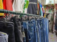 Οι πωλήσεις μεταχειρισμένων ρούχων στο ίντερνετ αυξάνονται ραγδαίως