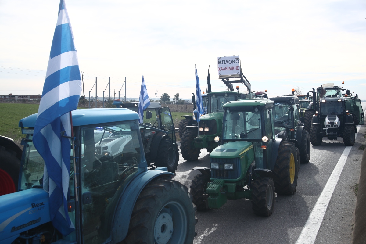 Η τακτική της κυβέρνησης απέναντι στα αγροτικά μπλόκα