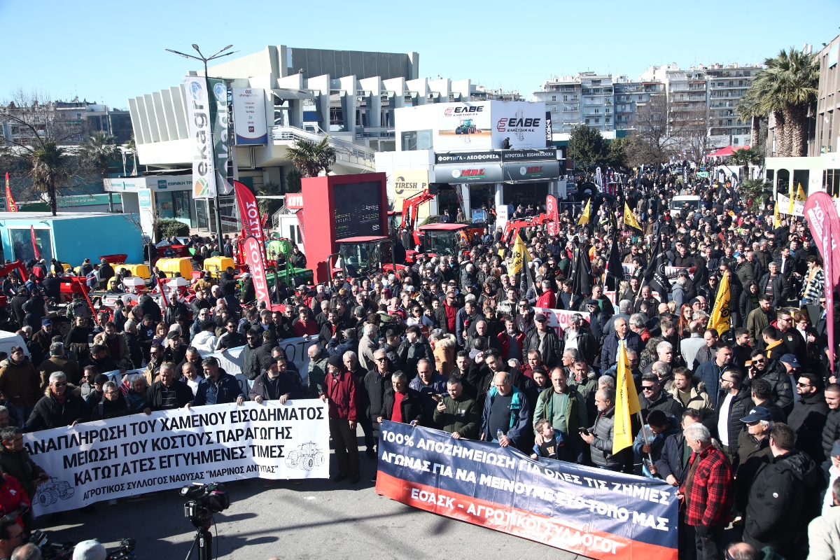 Στο τραπέζι του διαλόγου κυβέρνηση και αγρότες