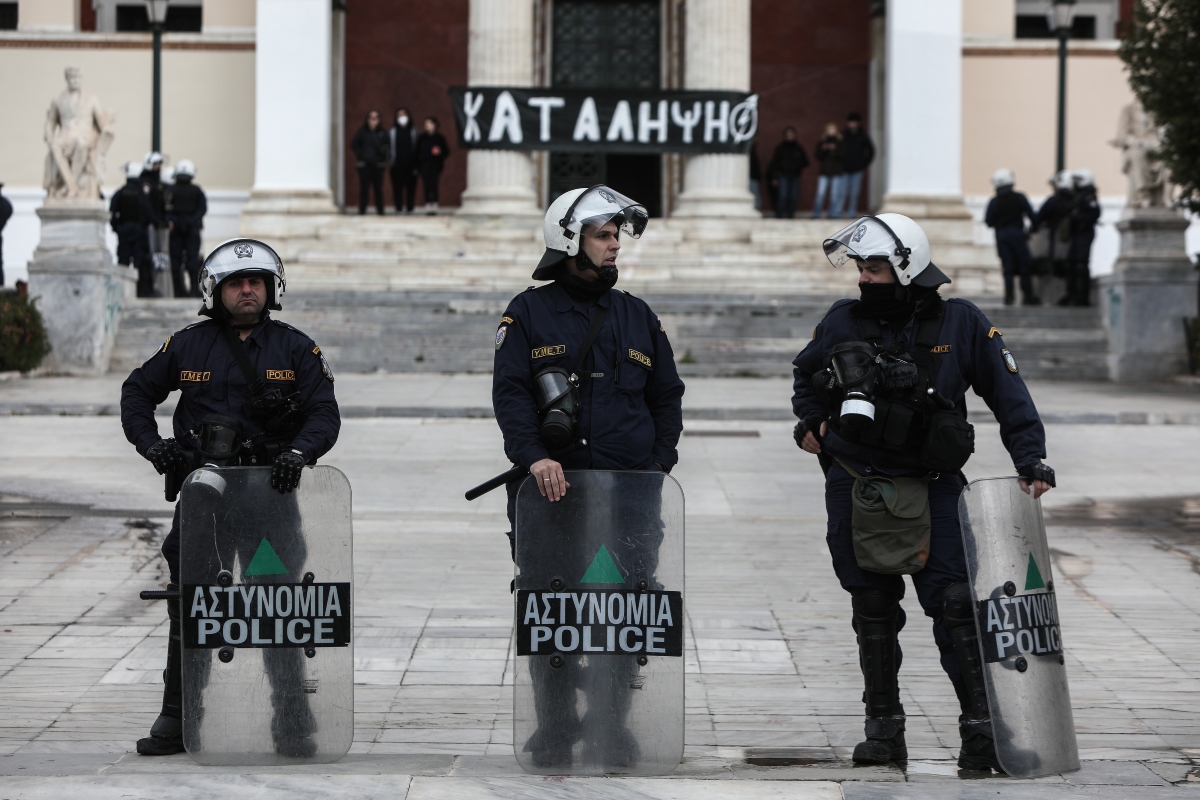 Σε εξέλιξη επιχείρηση των ΜΑΤ στο ΑΠΘ