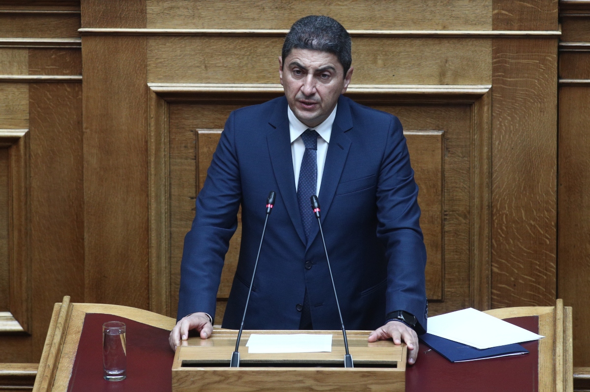 Αυγενάκης: Πρόσκληση στους αγρότες για διάλογο με ανοιχτούς δρόμους