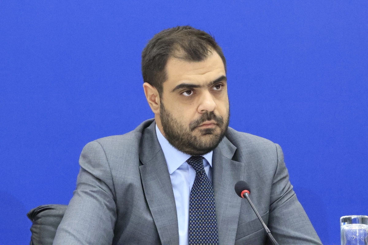 Μαρινάκης για Τέμπη: Πρωτοφανής τυμβωρυχία από την αντιπολίτευση