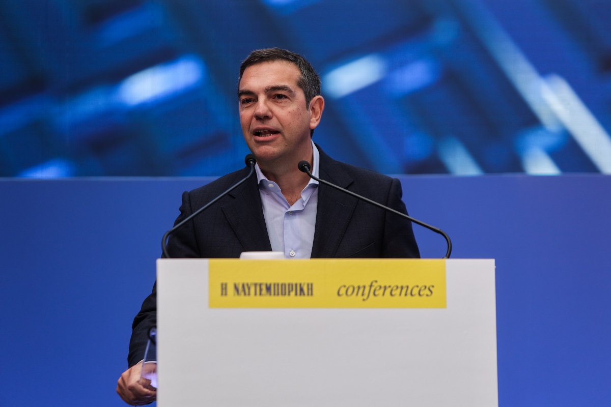 ΣΥΡΙΖΑ: Με το βλέμμα στραμμένο στον Αλ. Τσίπρα