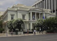 FM: Greece ‘determined to continue supporting Ukraine’