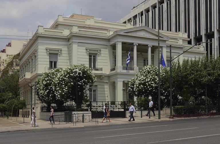 FM: Greece ‘determined to continue supporting Ukraine’