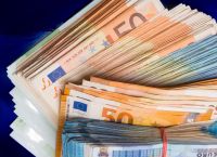 Surplus of a billion euros in state budget