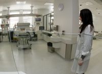 ΕΣΥ: Αυξάνονται οι αποζημιώσεις για εφημερίες και το ανώτατο όριο αποδοχών για τους γιατρούς