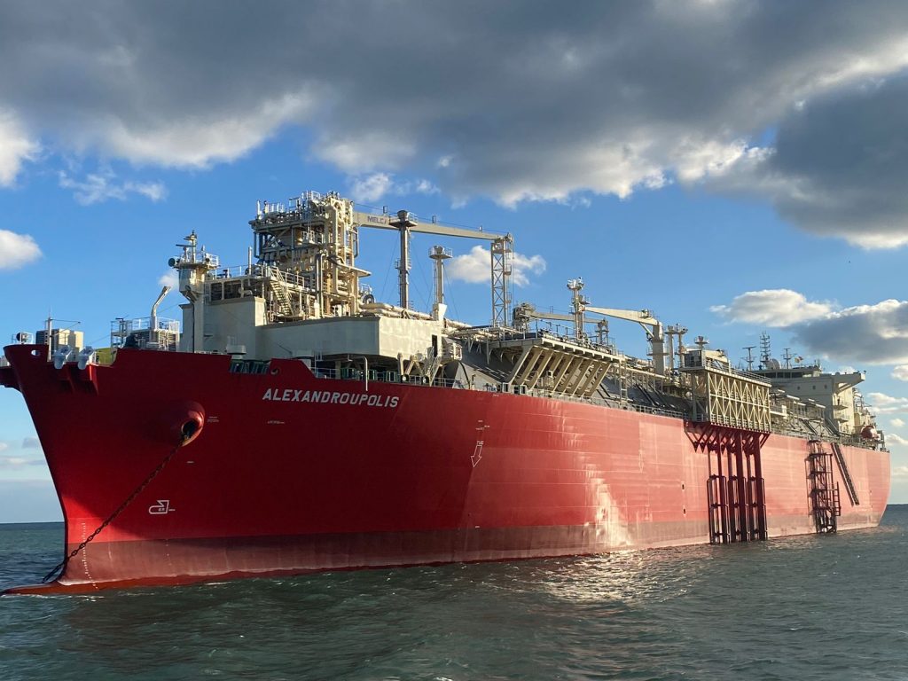 ΔΕΠΑ: Φέρνει το πρώτο φορτίο LNG στον Πλωτό Τερματικό Σταθμό Αλεξανδρούπολης