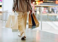 2023 Greek Trade Report: Expensive Food Overtakes Spending on Clothes, Shoes, and Appliances