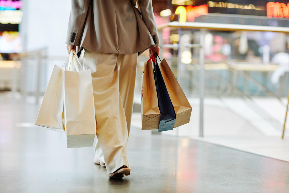 2023 Greek Trade Report: Expensive Food Overtakes Spending on Clothes, Shoes, and Appliances