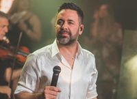 Δύσκολες ώρες για τον Γιώργο Γιαννιά – Πέθανε η μητέρα του πέντε μήνες μετά τον πατέρα του