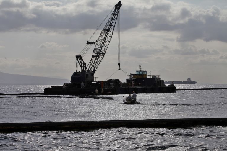 Πετρελαιοκηλίδα στην Καραϊβική: 35.000 βαρέλια μαζούτ καταστρέφουν το θαλάσσιο οικοσύστημα