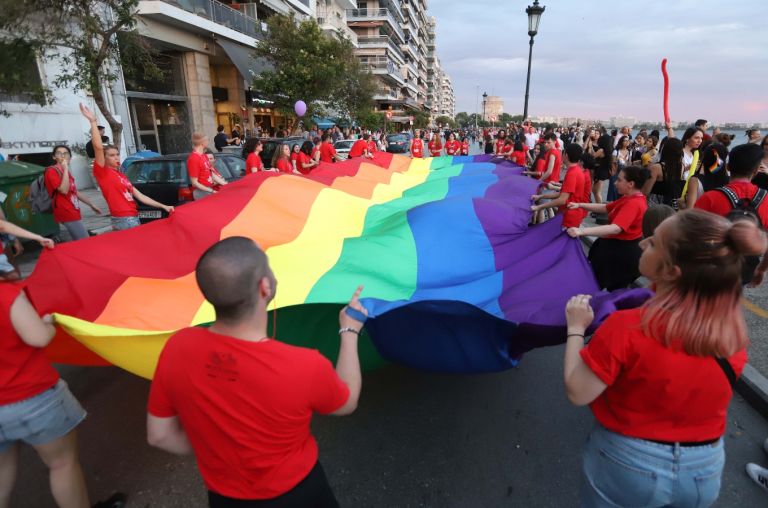 New poll: Over 20% lead for New Democracy – Public opinion divided on same-sex marriage