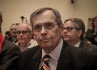Στέφανος Μάνος: «Όσο διαρκεί η κατάληψη των σχολών, να περικόπτεται κατά 30% η μισθοδοσία τους των πρυτάνων»