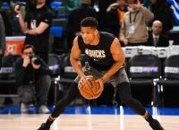 O «Greek Freak» θα θυσιαστεί στους Μπάκς!