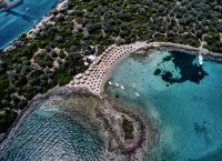 Greece Reigns Supreme: Conde Nast Traveler’s Top Island Picks for 2024