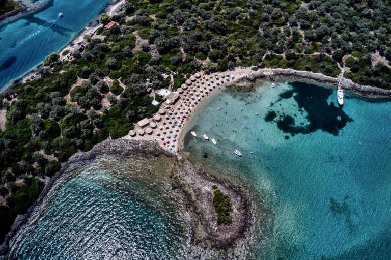 Greece Reigns Supreme: Conde Nast Traveler’s Top Island Picks for 2024