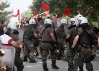 Κομοτηνή: Ξύλο, χημικά και προσαγωγές φοιτητών στην επέμβαση των ΜΑΤ [vid]