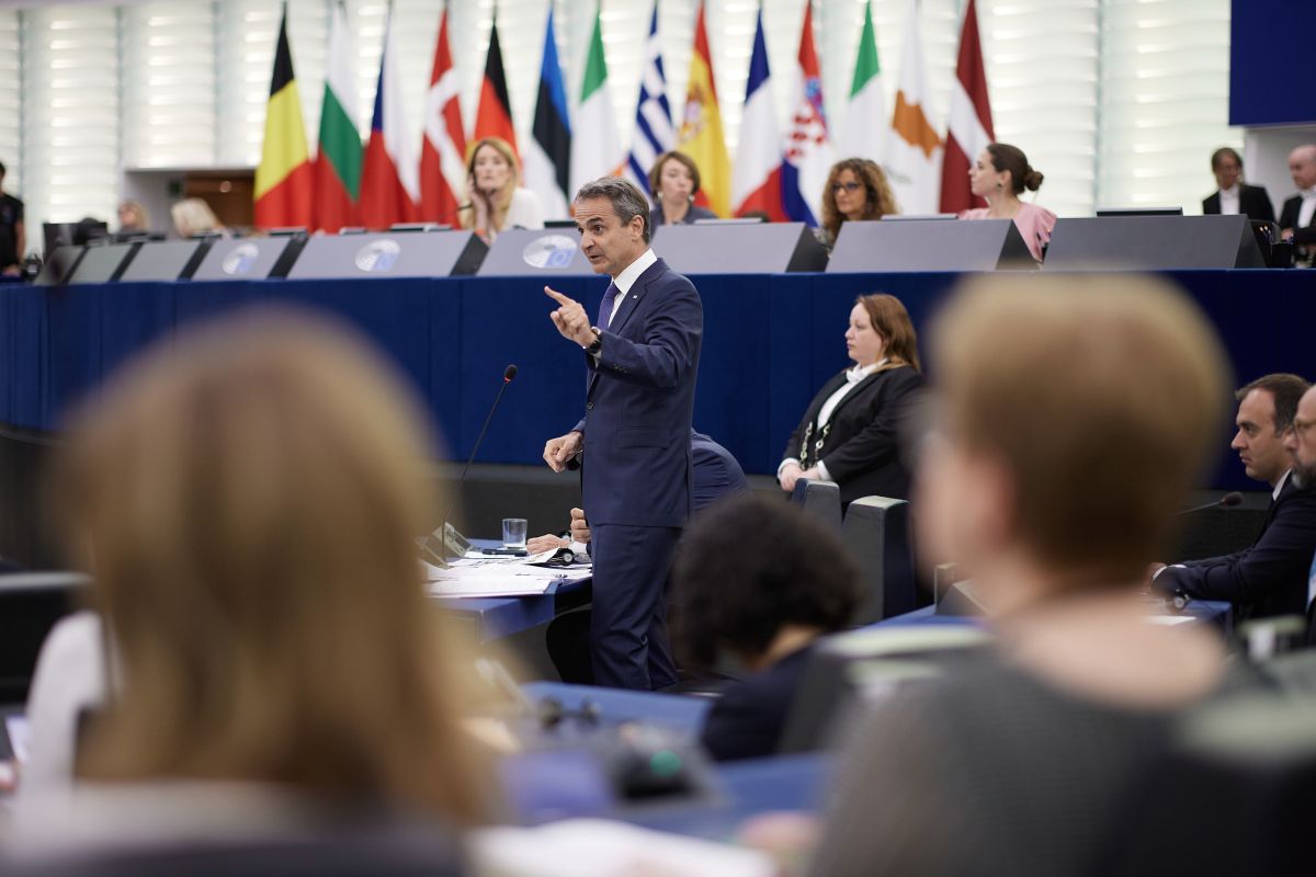 Ευρωβουλή: Ψήφισμα «καταπέλτης» για το κράτος Δικαίου στην Ελλάδα