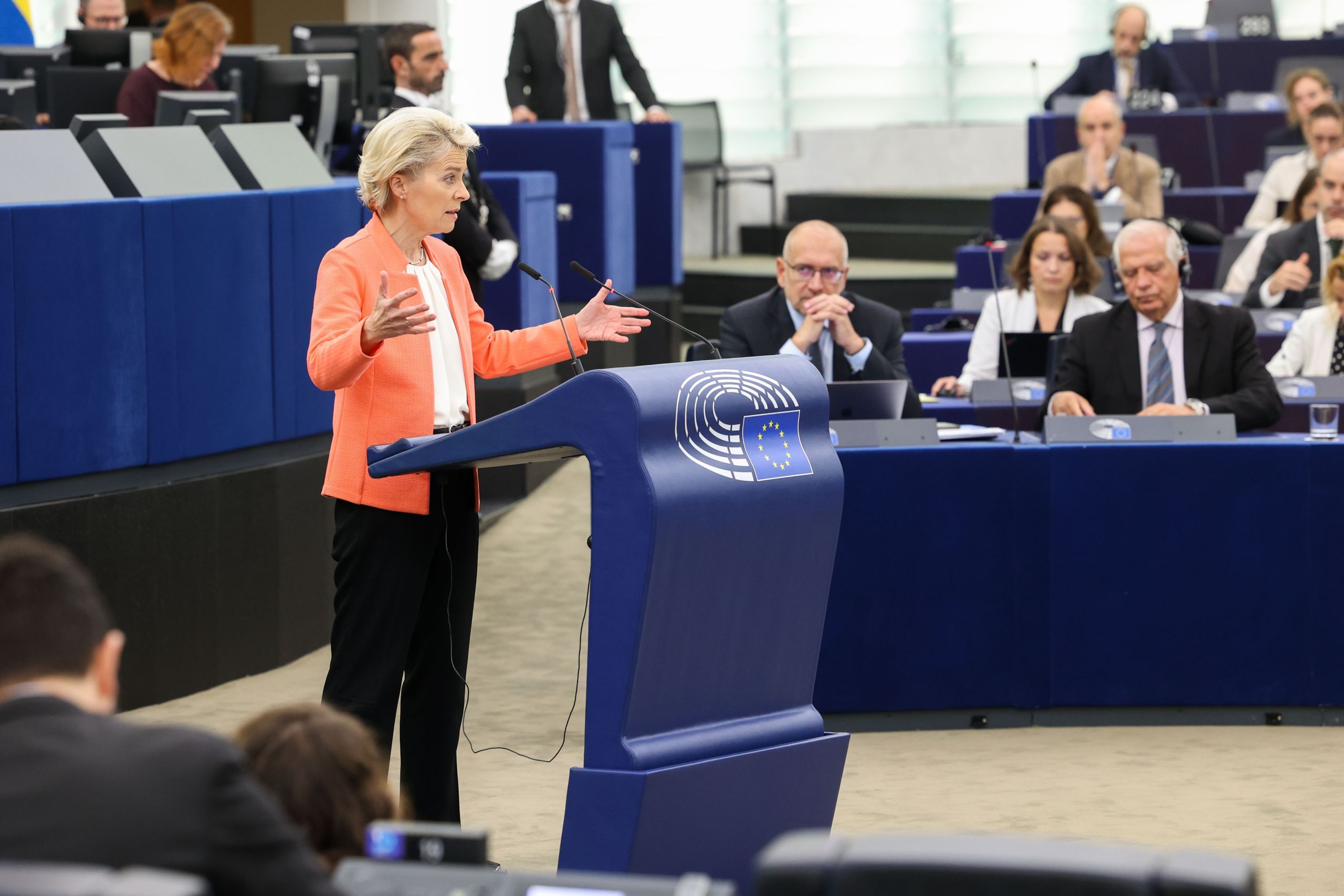 Κομισιόν: Τι περιλαμβάνει το 13ο πακέτο κυρώσεων της ΕΕ σε βάρος της Ρωσίας