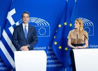 Επίσκεψη Μέτσολα στην Αθήνα – Θα συναντηθεί με Σακελλαροπούλου και Μητσοτάκη