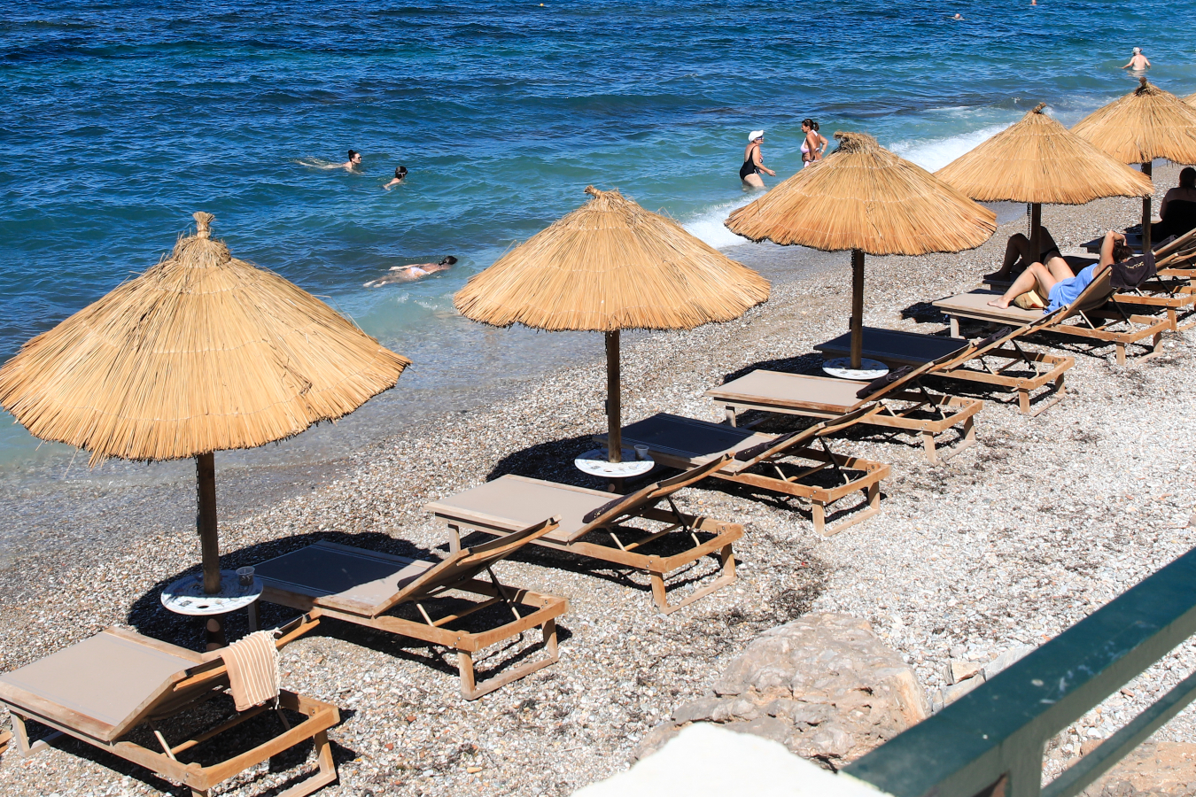 Greece Says “Aloha” to Responsible Beaches: New Bill Prioritizes Sustainability and Free Access